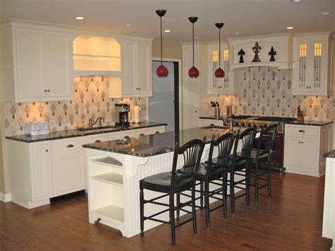 Custom Kitchen Cabinets, Doors and Countertops | Romar Cabinet and Top Company