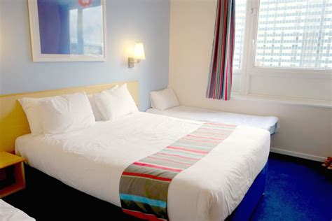 A Stay at a Travelodge {Birmingham Central}