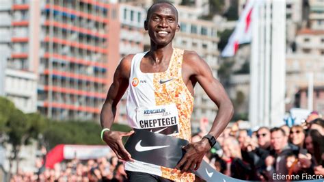 Joshua Cheptegei Smashes Road 5k World Record In 12:51 - FloTrack