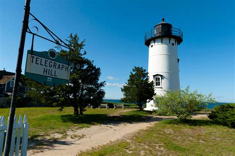 Tips for Visiting All 5 Martha's Vineyard Lighthouses