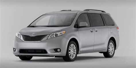 2014 Toyota Sienna | Consumer Guide Auto