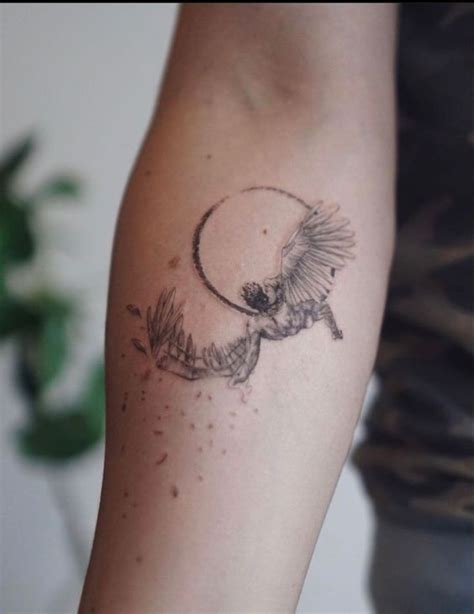 Fantastic Minimalist Icarus Tattoos: Your Ultimate Guide