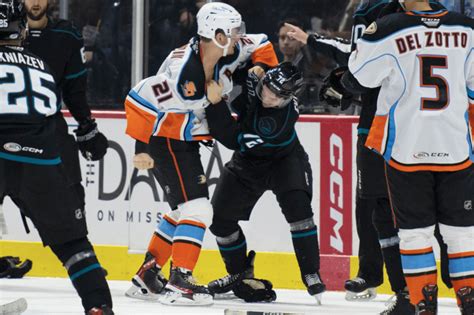 GOTTA SEE IT: Eklund Gets Into 1st Pro Fight | San Jose Hockey Now