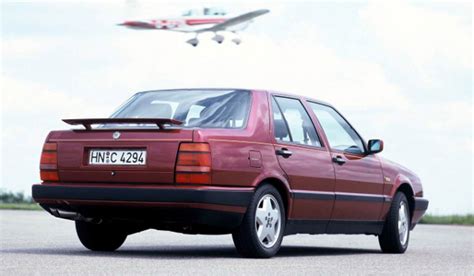 1986 LANCIA Thema 8.32 - Sport car technical specifications and performance