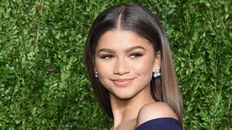 The Skin-Care Product Zendaya Uses for Just About Everything | Allure