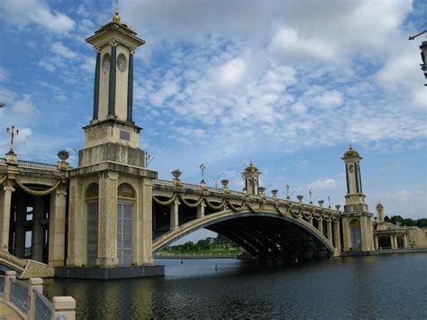 Premium Photo | The bridge in the center of putrajaya malaysia