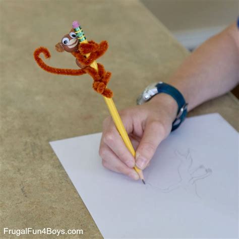 Kids' Craft: Pipe Cleaner Monkeys! - Frugal Fun For Boys and Girls | Monkey crafts, Crafts for ...