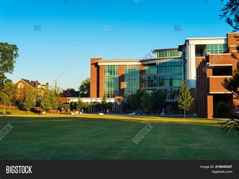 CHATTANOOGA TN - Image & Photo (Free Trial) | Bigstock