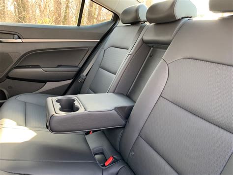 2019 Hyundai Elantra: 75 Interior Photos | U.S. News