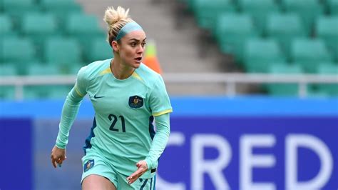 Ellie Carpenter tapping into Champions League experience in Matildas' Olympic qualifier against ...