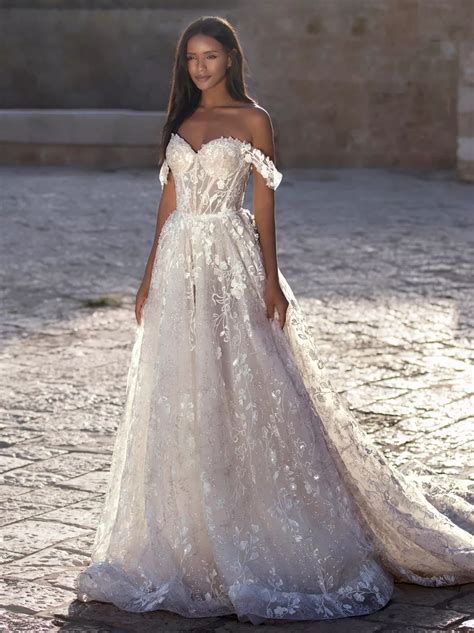 The 20 best princess wedding dresses fit for a royal wedding – Artofit