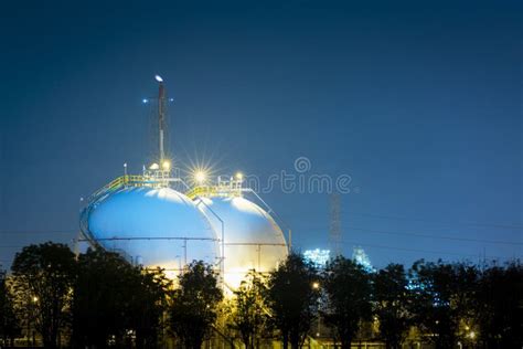 Natural gas storage tank stock image. Image of engineering - 171026501