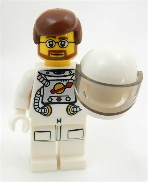 LEGO Astronaut Minifig (7.31 Dollar Friday) - The Minifig Club