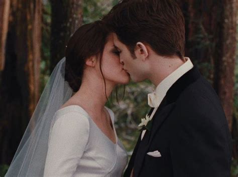 Twilight Bella and Edward Wedding in 2024 | Twilight wedding, Twilight ...