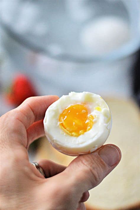 Soft Boiled Egg in Microwave - How to Microwave Soft Boiled Eggs