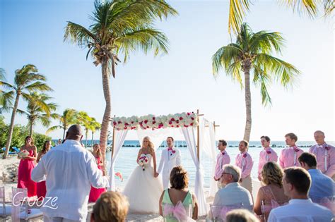 Renaissance Aruba Wedding | by Crooze Photography