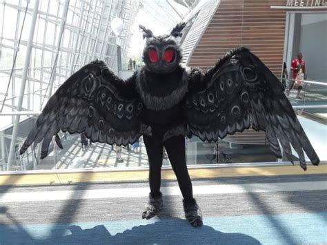 Pin by Benny 891999 on Cosplay in 2020 | Mothman, Anthro furry, Cryptozoology