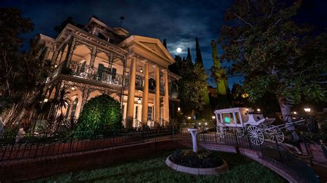 Haunted Mansion | Disneyland Park | Disneyland Resort