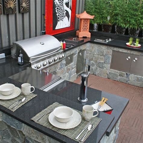 Custom Outdoor Kitchens | Area de churrasqueira, Escritórios de casa ...