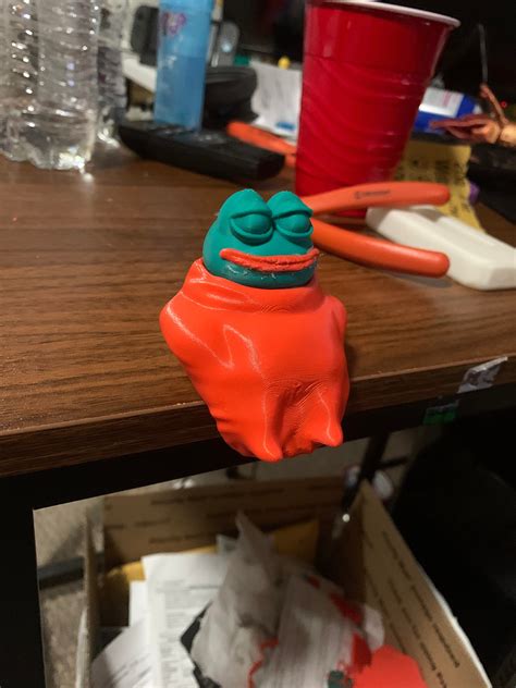 Pepe Comfy 3D print | Etsy