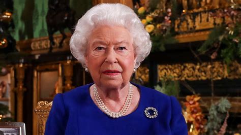 How the Queens Christmas speech tore the royal family apart | The ...