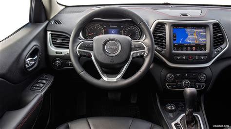 2014 Jeep Cherokee Trailhawk (Euro Version) | Interior