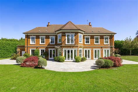 house for sale in The Warren, Ashtead, Surrey, KT21 - esh012219068 | Knight Frank