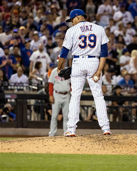 The Mets Won the Edwin Diaz Trade. Eventually. - The New York Times