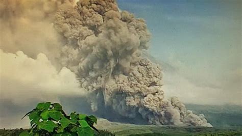 Fakta dan Data Erupsi Gunung Semeru, Meletus 4 Desember 2021 dan 2022, Kini Jepang Ikut Waspada