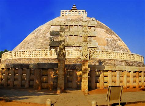 Sanchi Stupa, India, 300 BC | Great stupa at sanchi, The great stupa, Sanchi stupa