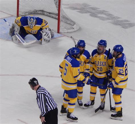 Nanooks hockey rallies for shutout over Lakers | UAF Nanooks ...