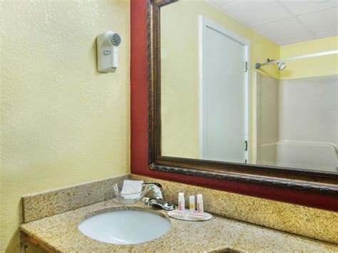 Quality Inn, Lebanon (NH) - Booking Deals, Photos & Reviews