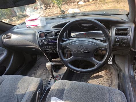 Toyota Corolla 1995 Interior