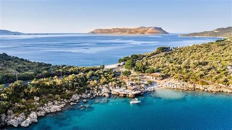 Le spiagge di Kastellorizo, l'isola del film "Mediterraneo" | C-Magazine