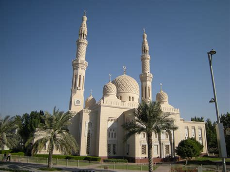 File:Mesquita Jumeirah (4128588527).jpg - Wikimedia Commons