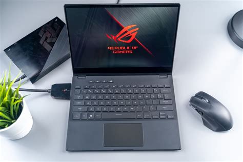 ASUS ROG Flow X13: 13" konvertibl, který zvládne ty nejnáročnější hry. Pomůže externí grafika ...