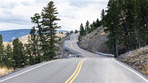 North entrance into Yellowstone National Park to open next week