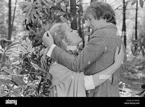 Scars of Dracula (1970) Dennis Waterman, Jenny Hanley, Date: 1970 Stock Photo - Alamy