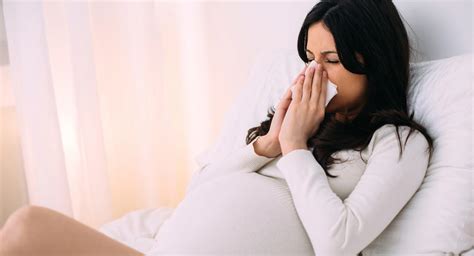 Five surprising pregnancy side effects | BabyCenter