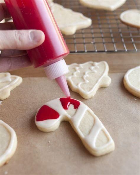 use_condiment_jars_to_decorate_cookies | Christmas cooking, Cookie ...