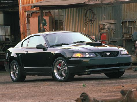 Ford Mustang Bullitt GT (2001) - pictures, information & specs