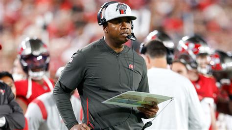 Former Buccaneers OC Byron Leftwich has reached out to Steelers about possible role, per report ...