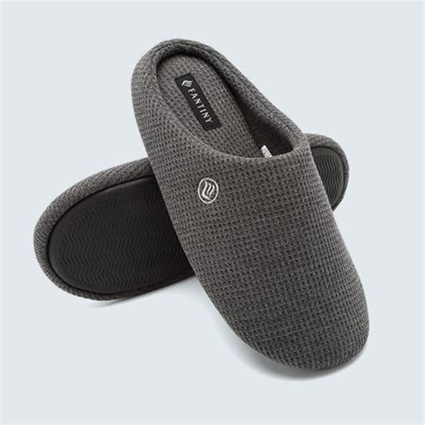 Best Men's Slippers 2021 | Comfy Men's Slippers for the House and More