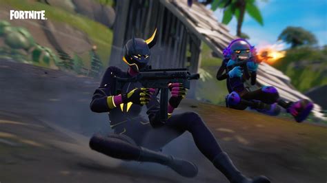 Fortnite new weapons, vaulted and unvaulted for Season 4 | GamesRadar+