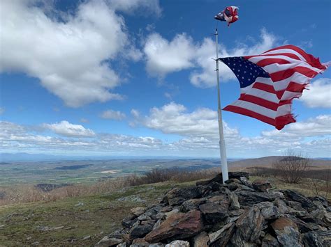 Hiking Connecticut (and beyond): 4 trails and mountains for a daytrip