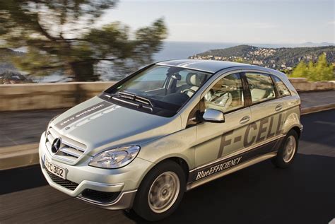 Mercedes-Benz Unveils F-Cell Fuel Cell VehicleThe Green Car Driver -