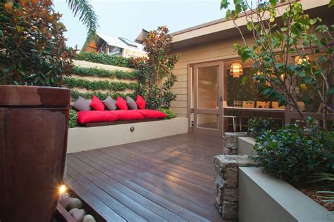 5 Ideas for Making a Big Impact in a Small Outdoor Space