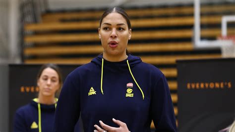 Tokyo 2020 - Australia basketball star Liz Cambage pulls out of Olympics citing mental health ...