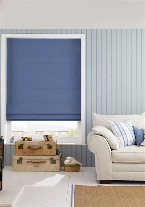 Roman Blinds: Stylish Window Coverings for Your Living Room