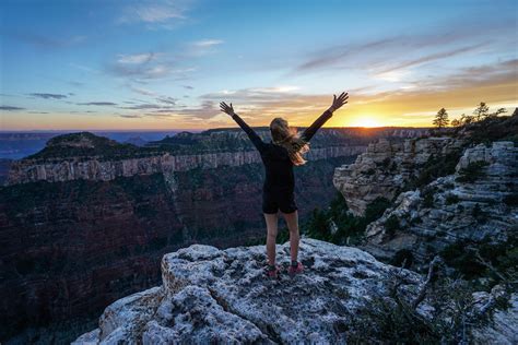 grand-canyon-rim-to-rim-hike_14922260337_o - Trail to Peak